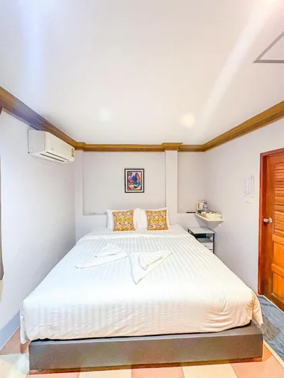 Double Room with Private Bathroom — Aura Hotel Phi Phi